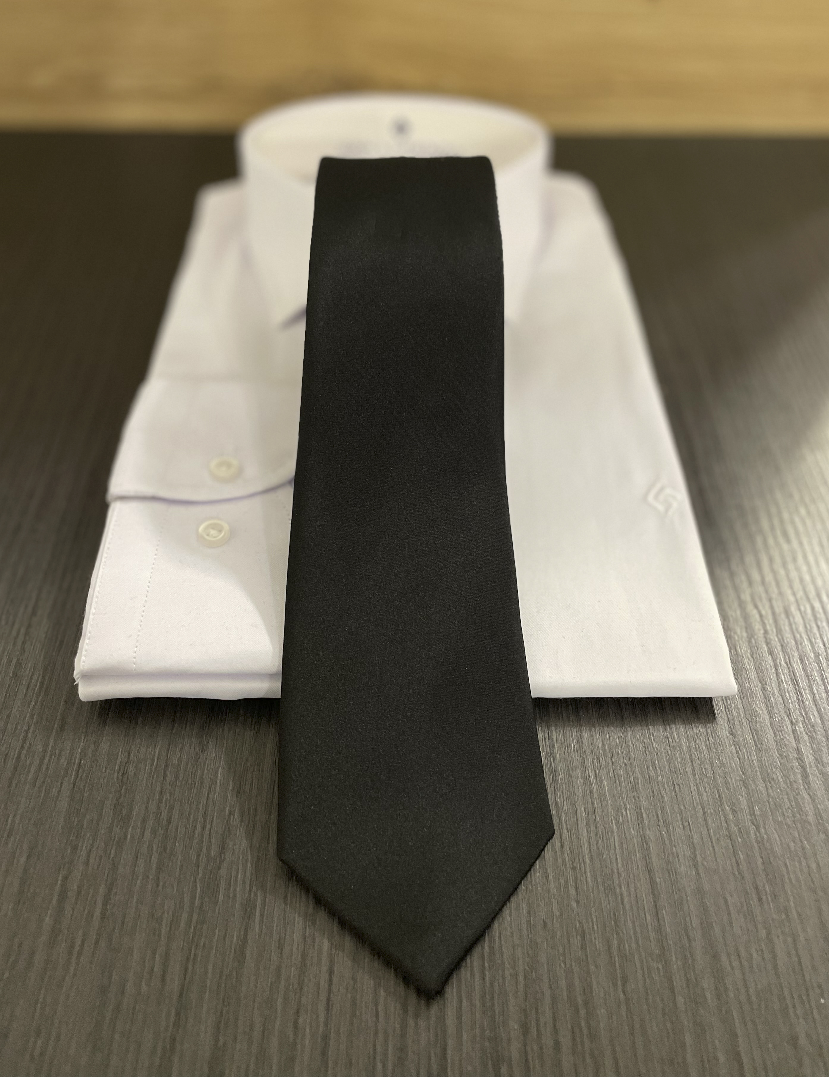 Ανδρική γραβάτα μαύρη μονόχρωμη 28582R 28582R
